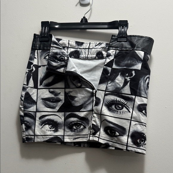 SHEIN bundle with 2 tops and 1 skirt and 1 pant - Picture 4 of 7